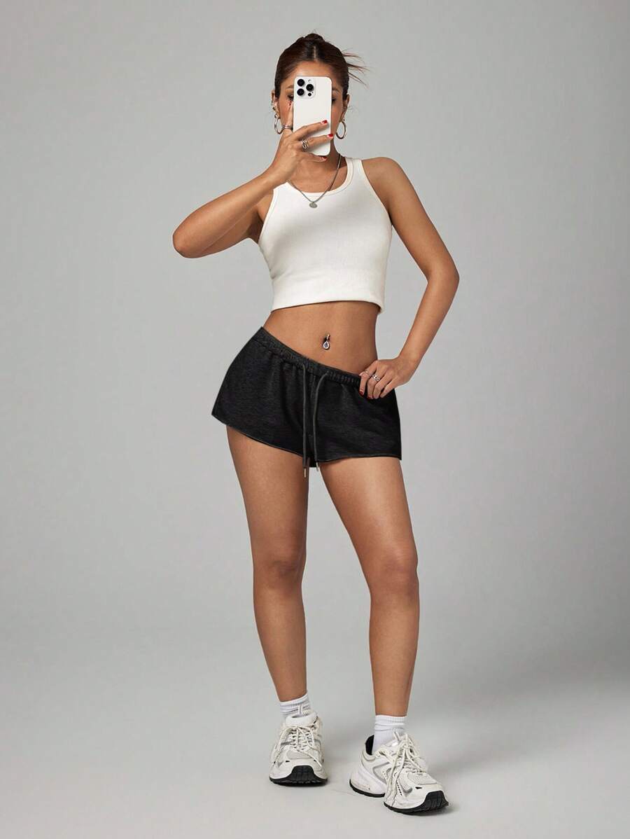 SHEIN PETITE Women's Solid Color Elastic Waist Loose Casual Micro Shorts – Grey