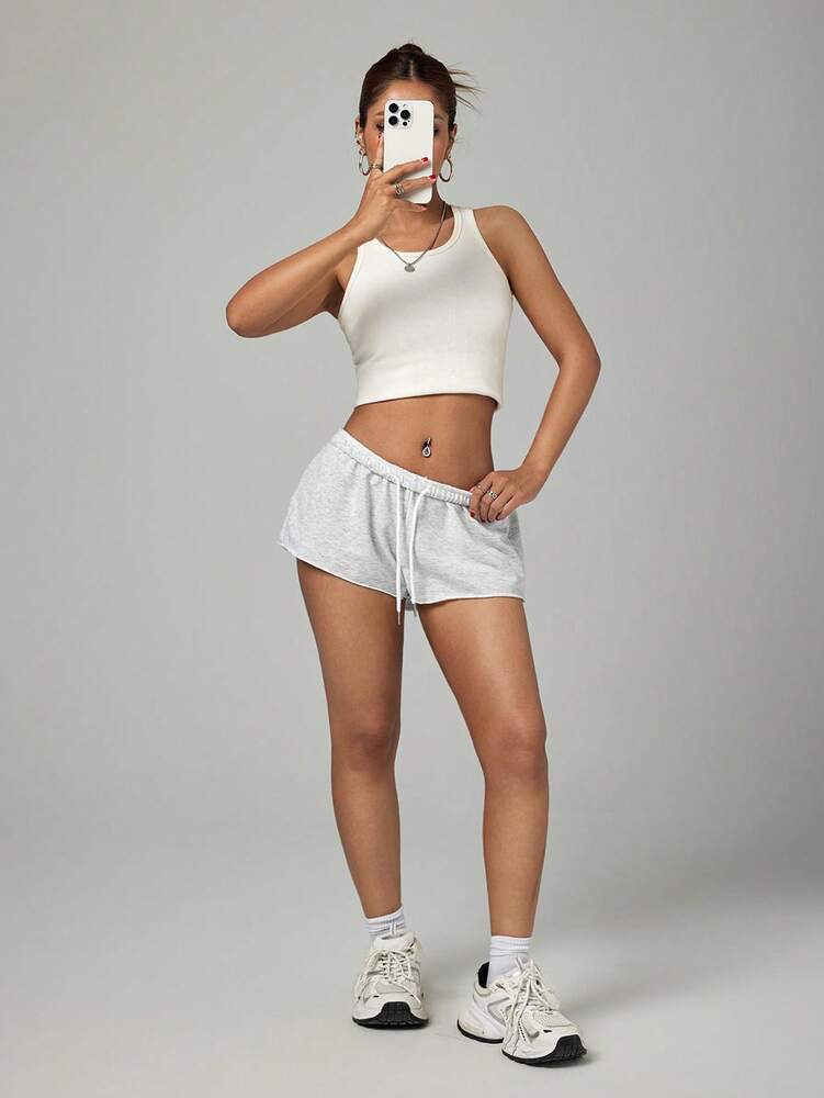 SHEIN PETITE Women's Solid Color Elastic Waist Loose Casual Micro Shorts – Grey
